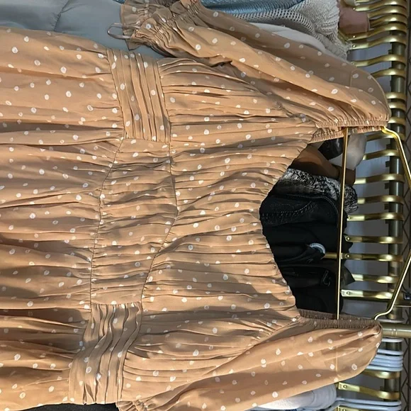 Pretty summer dress - Picture 2 of 5